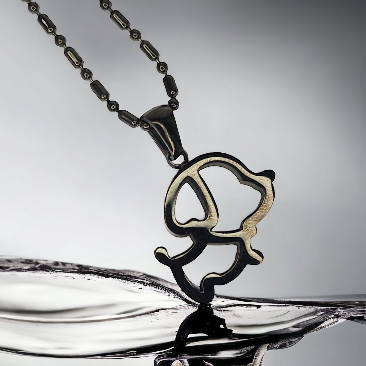 Μαύρο μακρύ μενταγιόν σκυλάκι από ανοξείδωτο ατσάλι