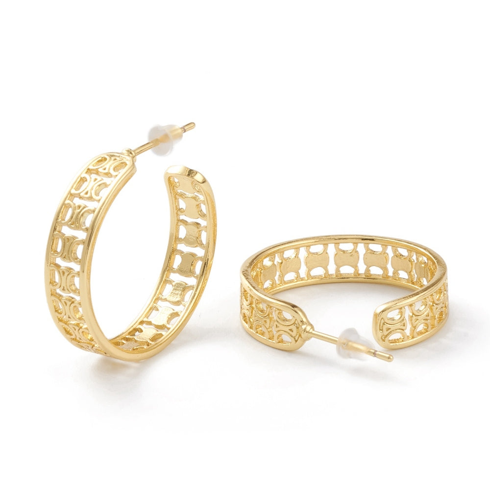 Καρφωτά σκουλαρίκια κρίκοι με γεωμετρικό μοτίβο από επιχρυσωμένο ανοξείδωτο ατσάλι