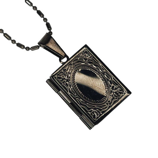 Μαύρο κολιέ βιβλιαράκι για φυλαχτό από ανοξείδωτο ατσάλι