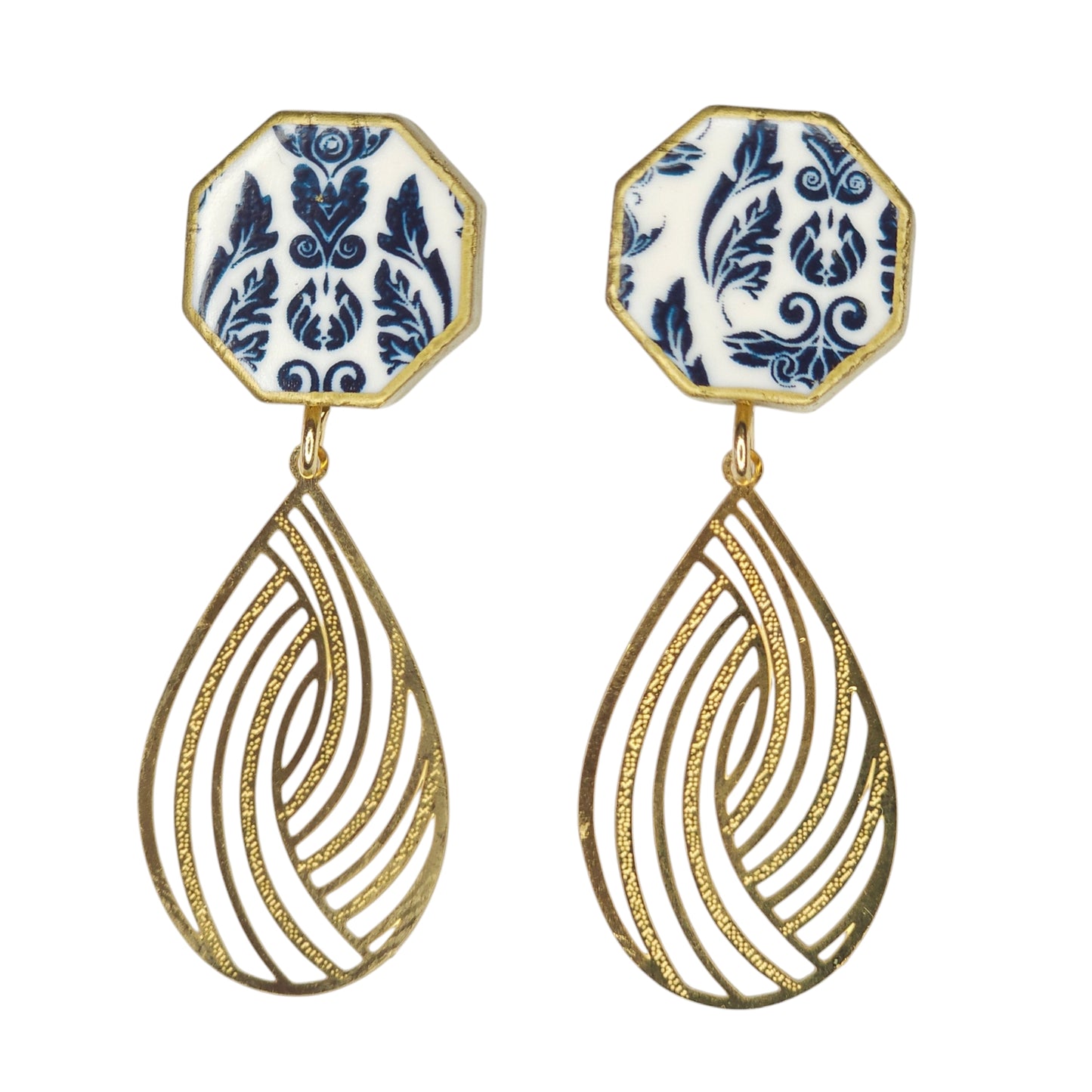 Σκουλαρίκια κρεμαστά πολύγωνα μπλε μεταξοτυπία σε μπαρόκ στυλ και ατσάλινα δαντελένια στοιχεία σε σχήμα δάκρυ
