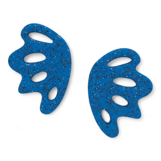 Σκουλαρίκια καρφωτά με ιδιαίτερο κόψιμο σε μπλε γρανίτη από πολυμερικό πηλό