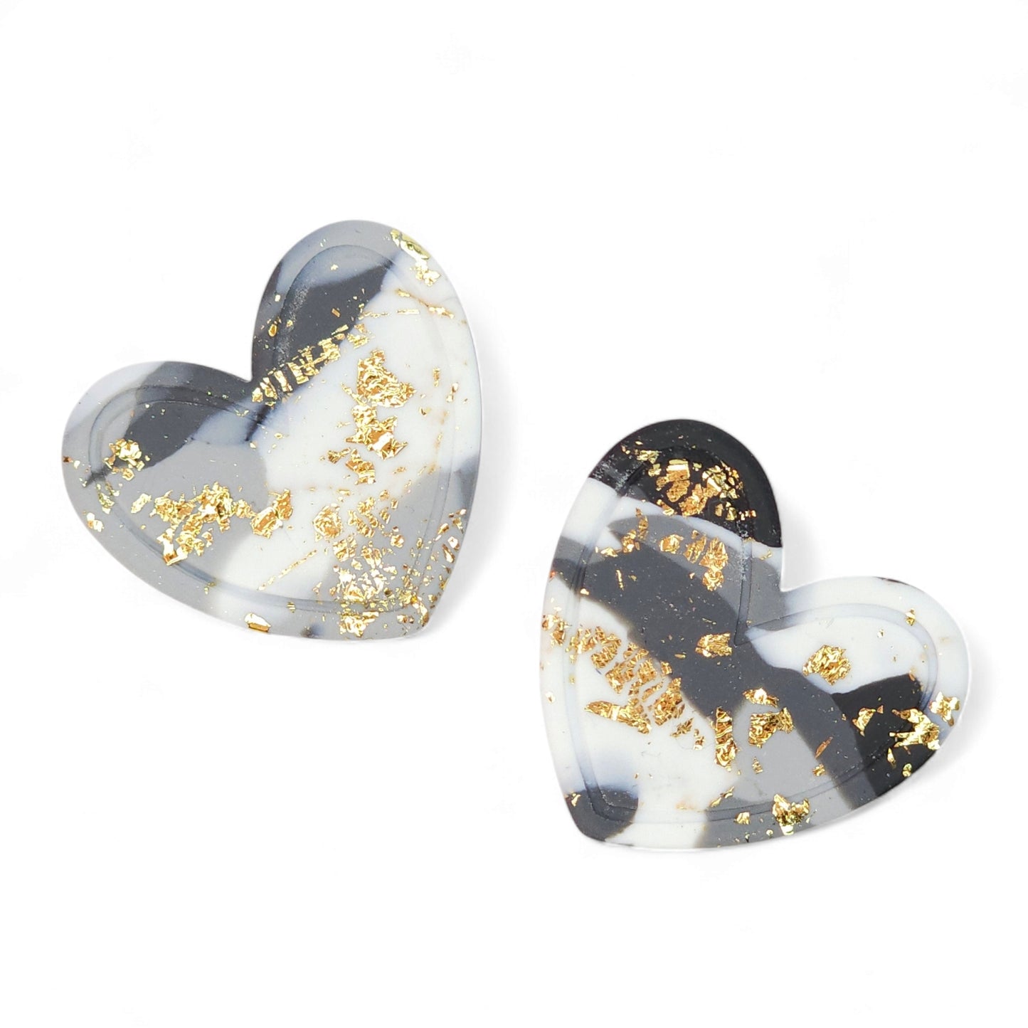 Καρφωτά σκουλαρίκια μεγάλες καρδιές σε γκρι χρυσό μαρμαρωτό μοτίβο από πολυμερικό πηλό