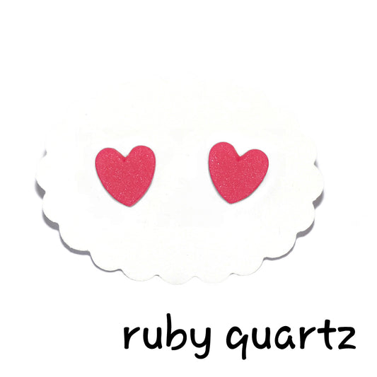 Καρφωτά σκουλαρίκια ruby quartz καρδούλες από πολυμερικό πηλό