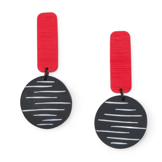 Κρεμαστά γεωμετρικά σκουλαρίκια σε μαύρο κόκκινο από πολυμερικό πηλό