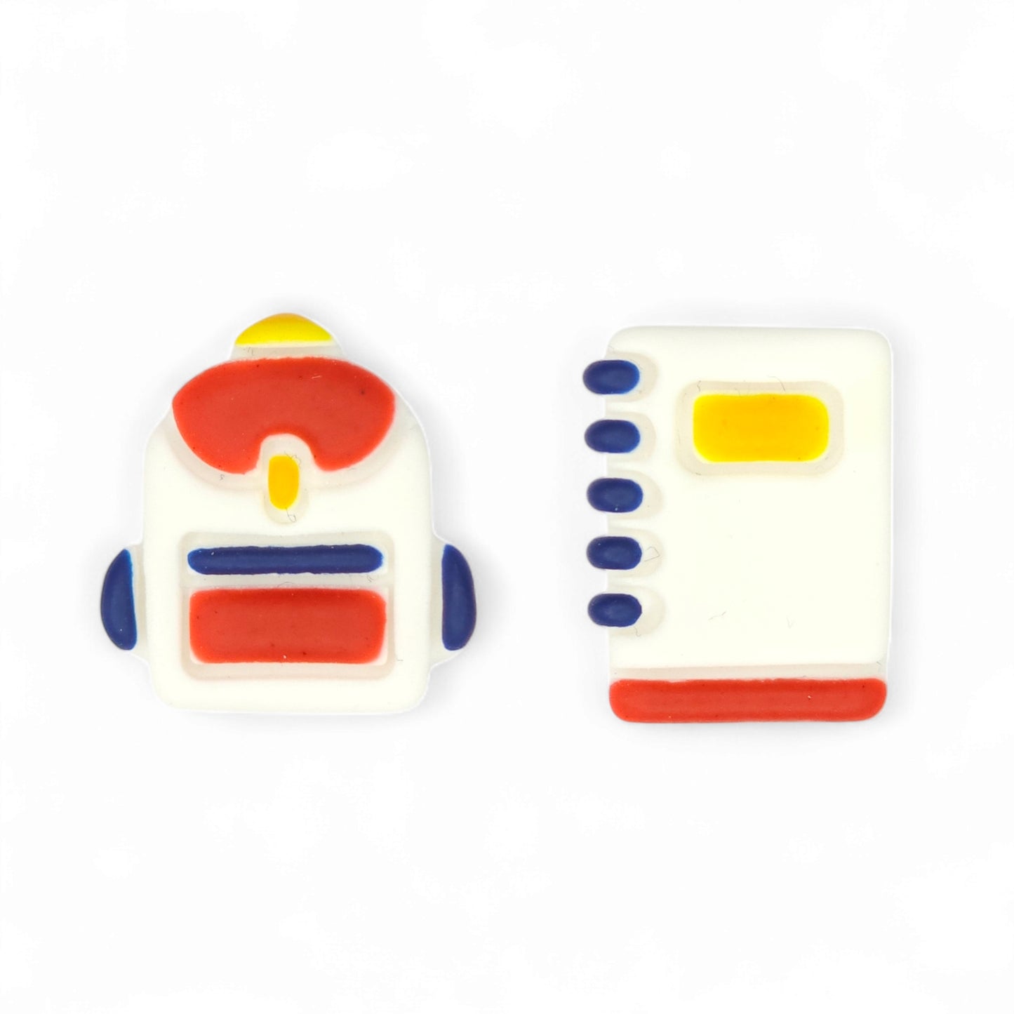 Ανόμοια καρφωτά σκουλαρίκια σημειωματάριο και σχολική τσάντα δώρο για δασκάλα