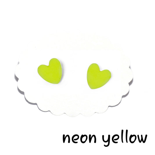 Καρφωτά σκουλαρίκια neon yellow καρδούλες από πολυμερικό πηλό