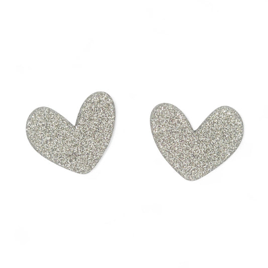 Σκουλαρίκια καρφωτά glitter silver καρδιές από πολυμερικό πηλό